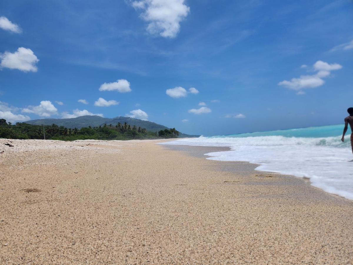 Beachfront Apartment, Quiet 4 Beds, 1 Bath, Ac, Wi-Fi, Hot Water, In Paraiso Near Los Patos Buitenkant foto